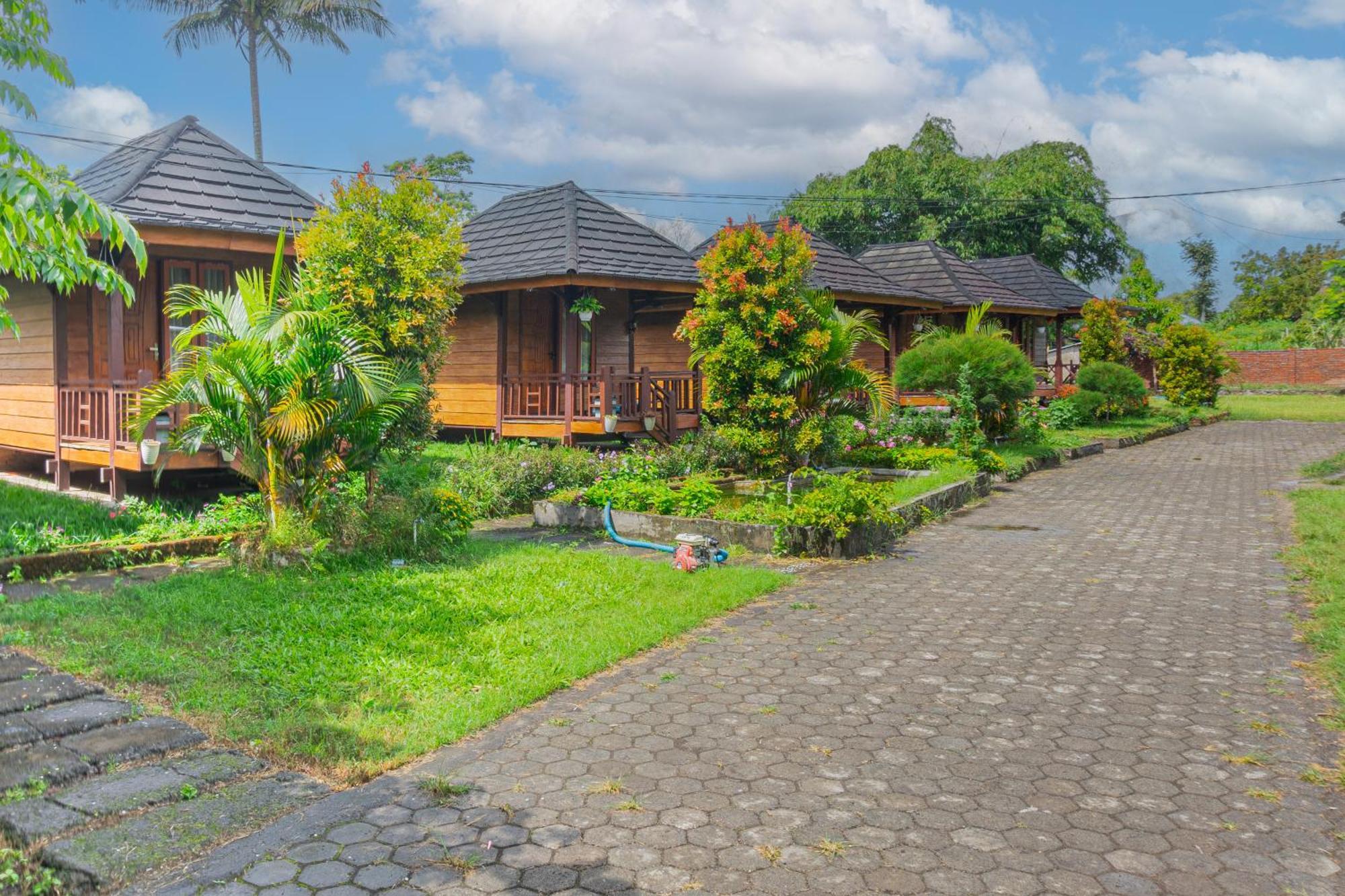 Puncak Rinjani Lodge Sembalunlawang Exterior photo